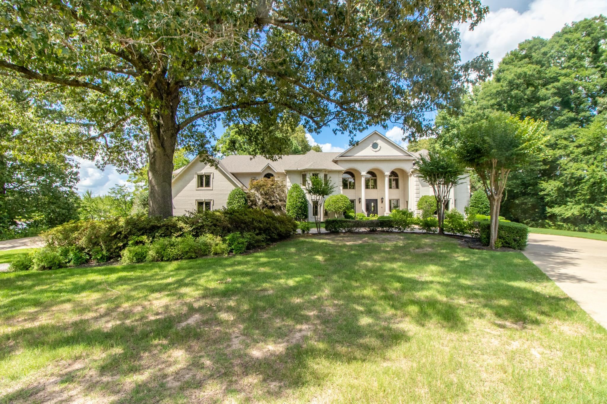 Ridgepointe Country Club - Residential
