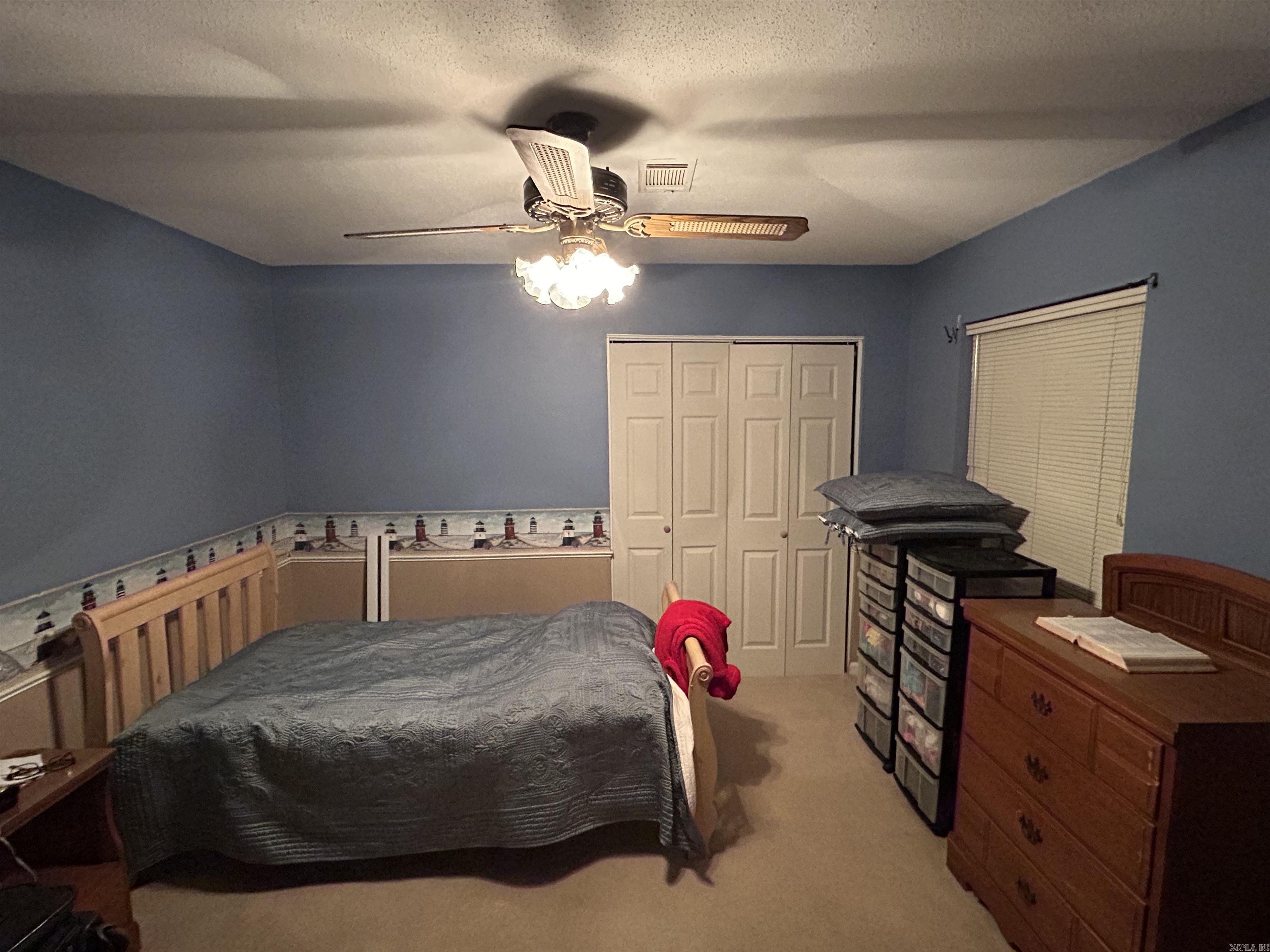 PINEWOOD S/D REP TRACTS A & B - Residential