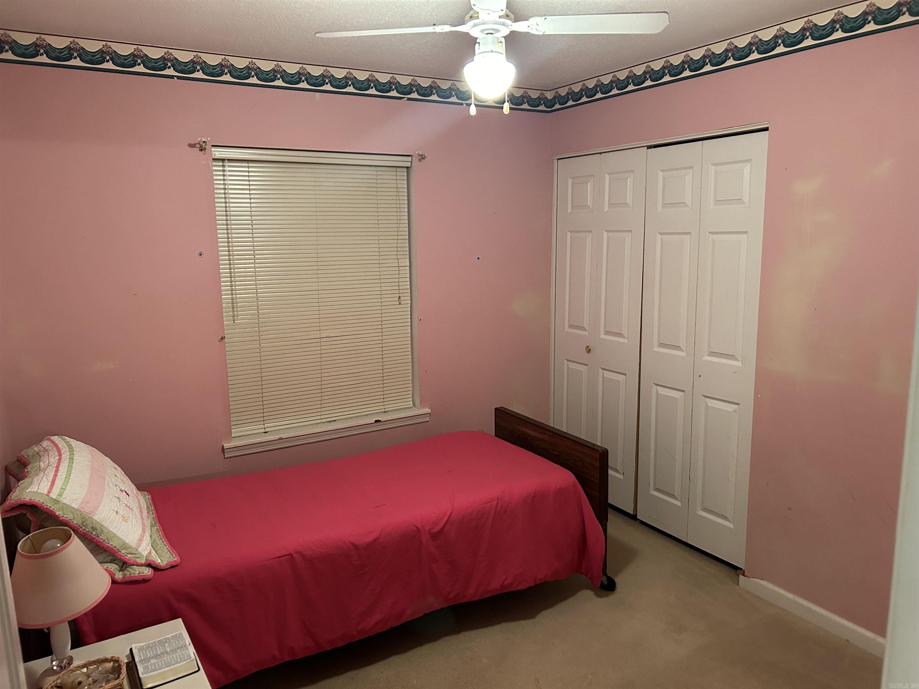 PINEWOOD S/D REP TRACTS A & B - Residential