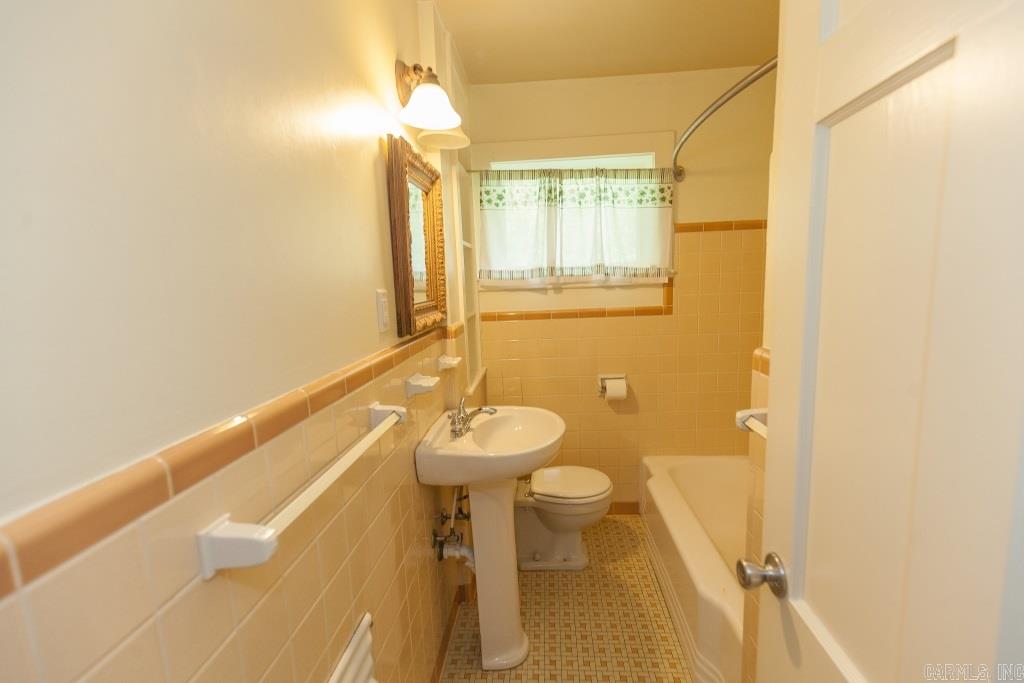 Paschal Heights - Residential