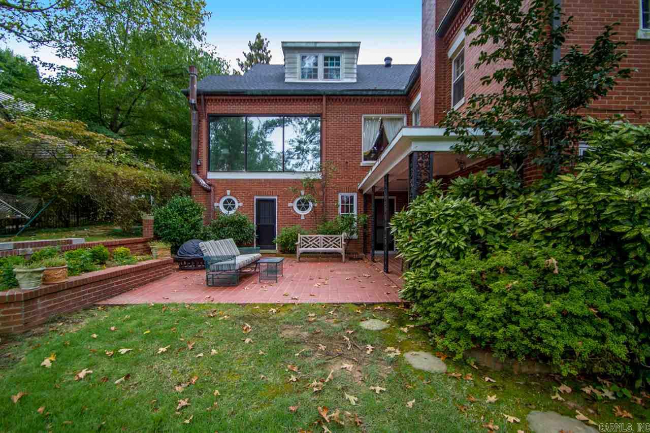 BEVERLY PLACE - Residential