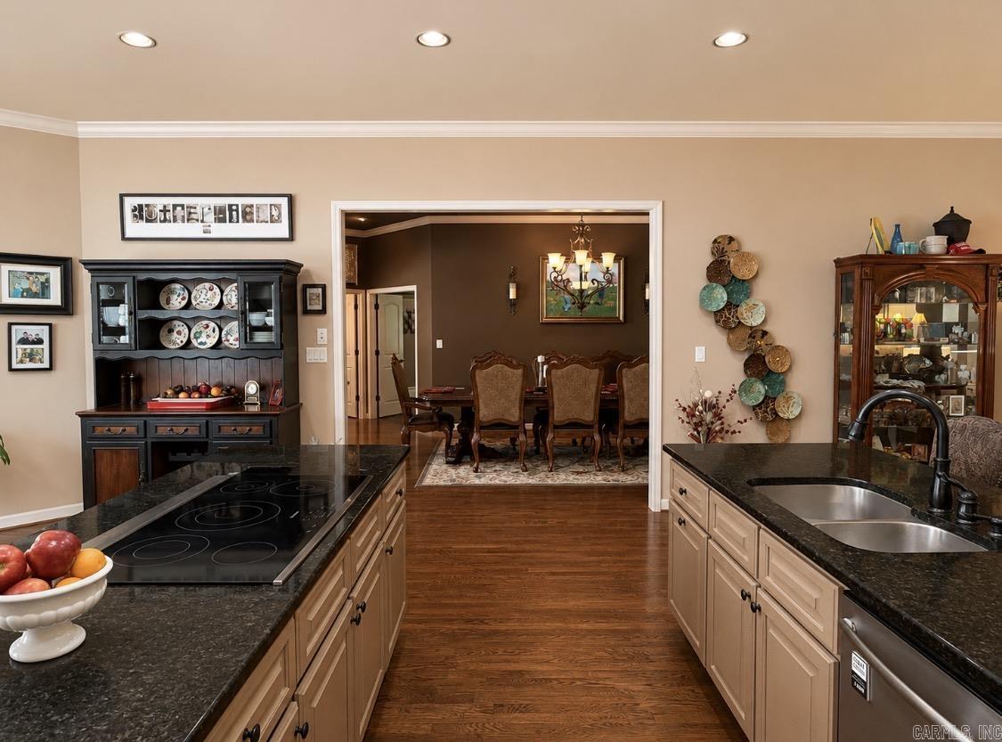 CROSBY VALLEY ESTATES - Residential