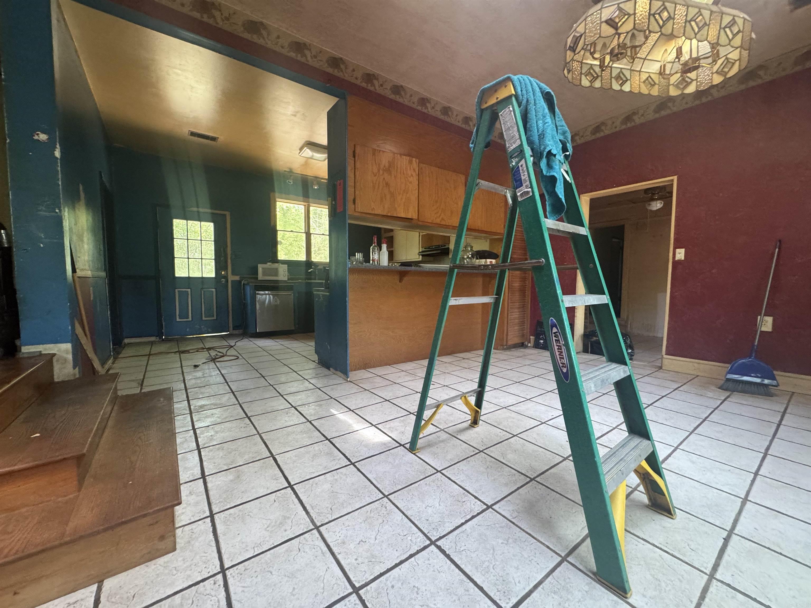 COMSTOCK - Residential