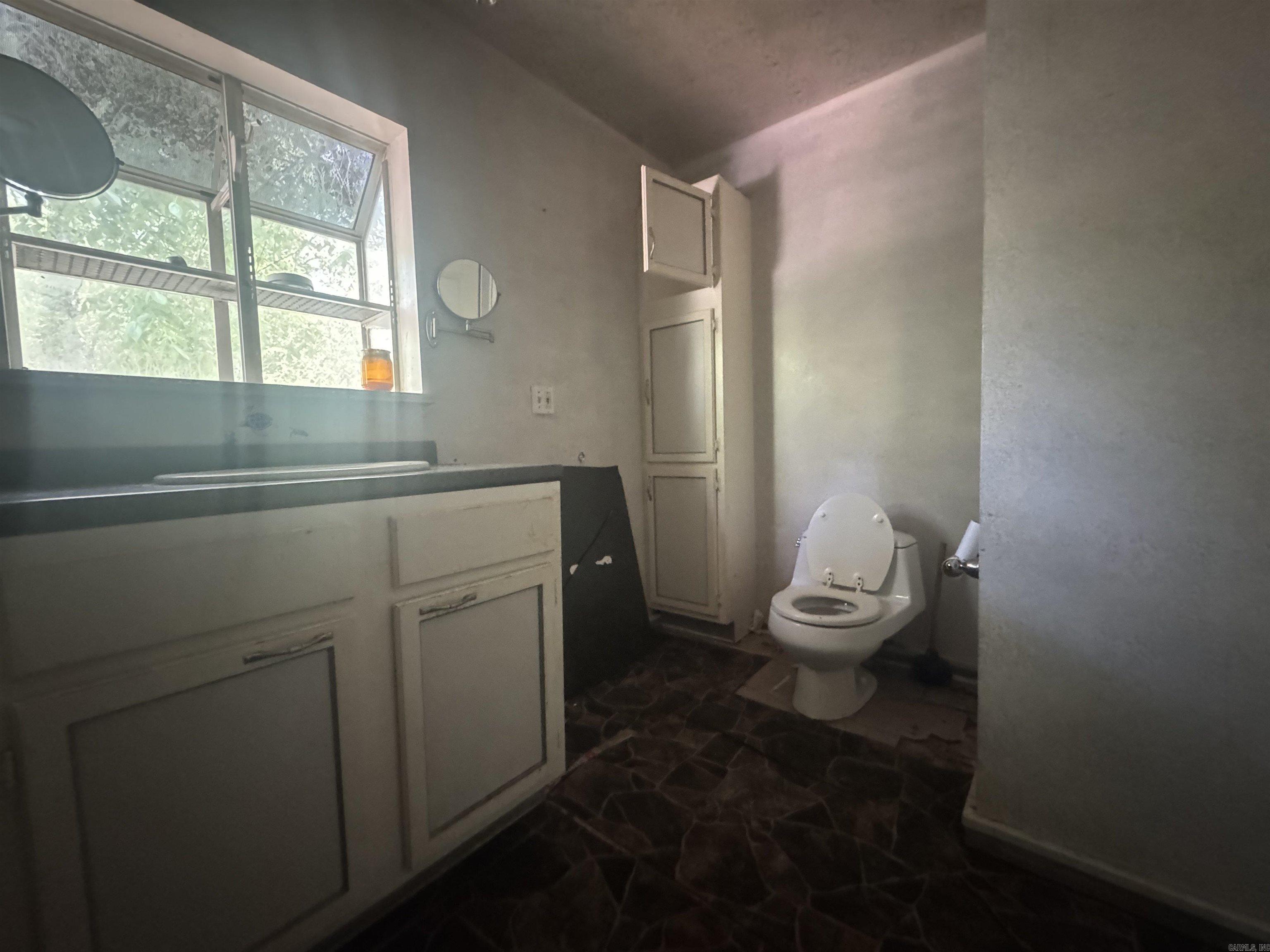 COMSTOCK - Residential
