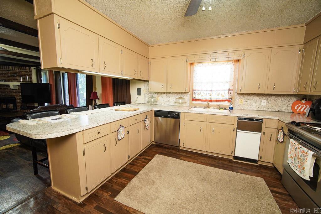 FOXWOOD J - Residential