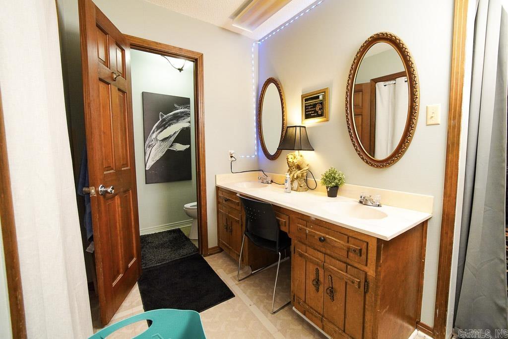 FOXWOOD J - Residential