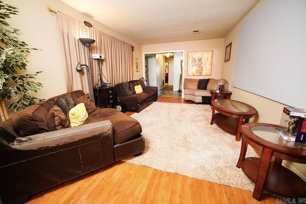 FOXWOOD J - Residential