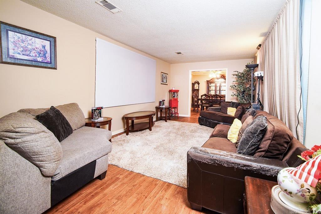 FOXWOOD J - Residential