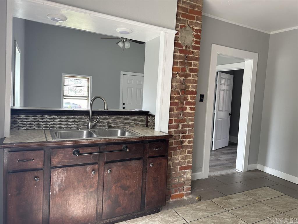 CITY OF LR L1 - Residential