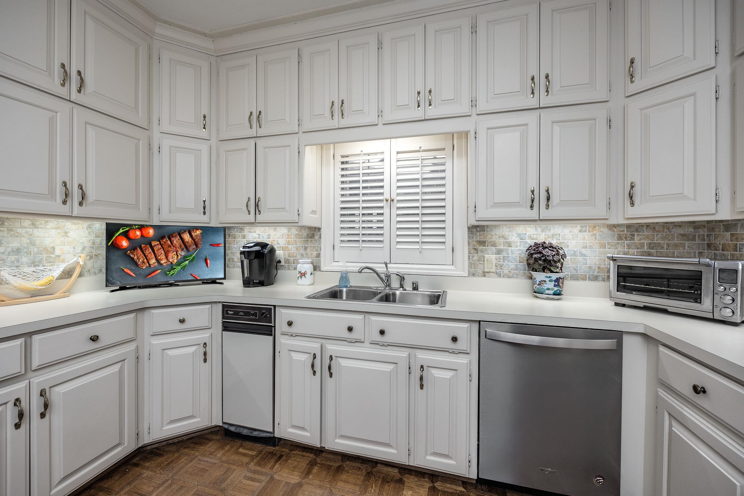 COUNTRYWOOD HPR - Residential
