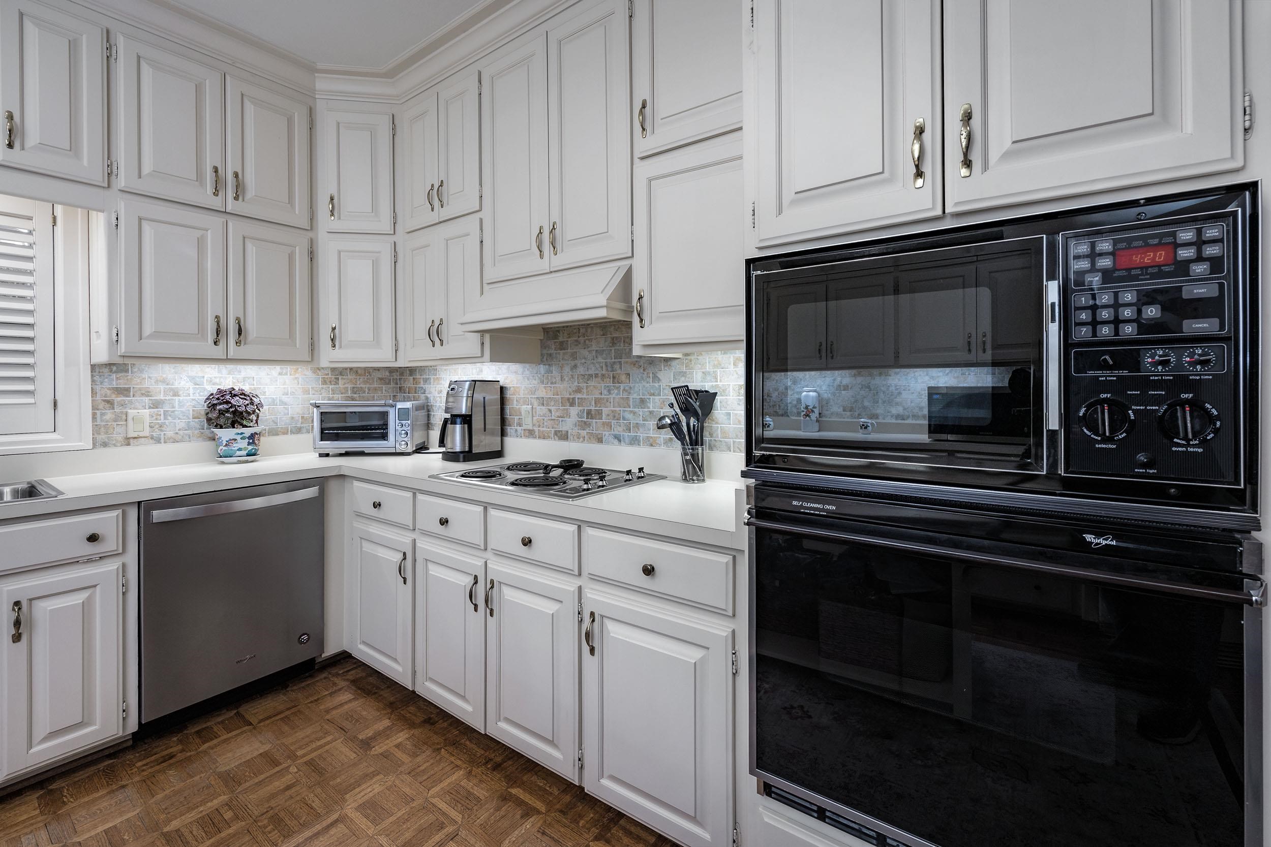 COUNTRYWOOD HPR - Residential
