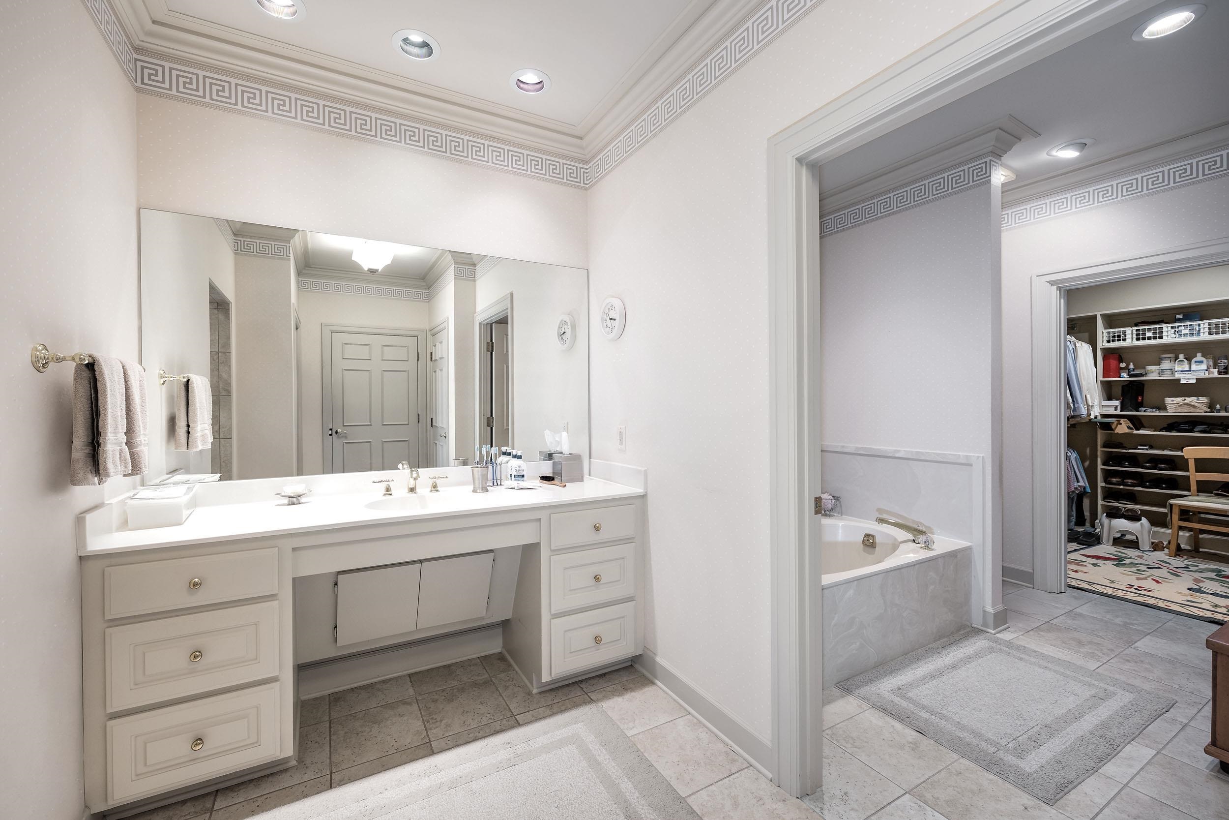 COUNTRYWOOD HPR - Residential