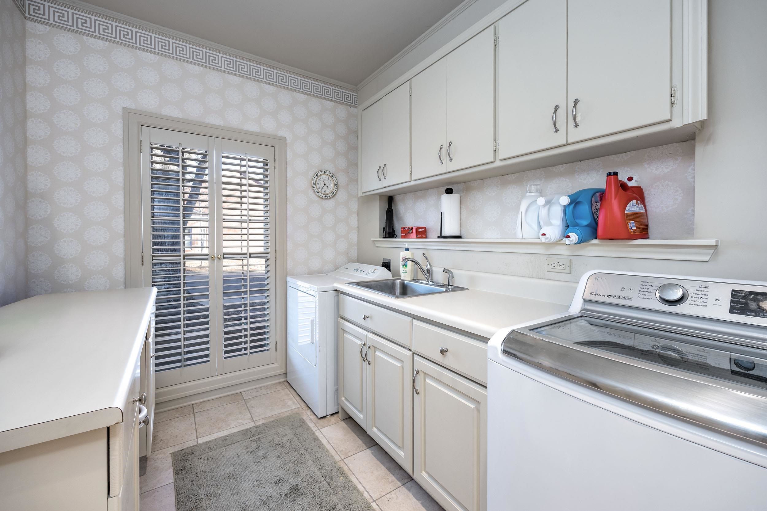 COUNTRYWOOD HPR - Residential