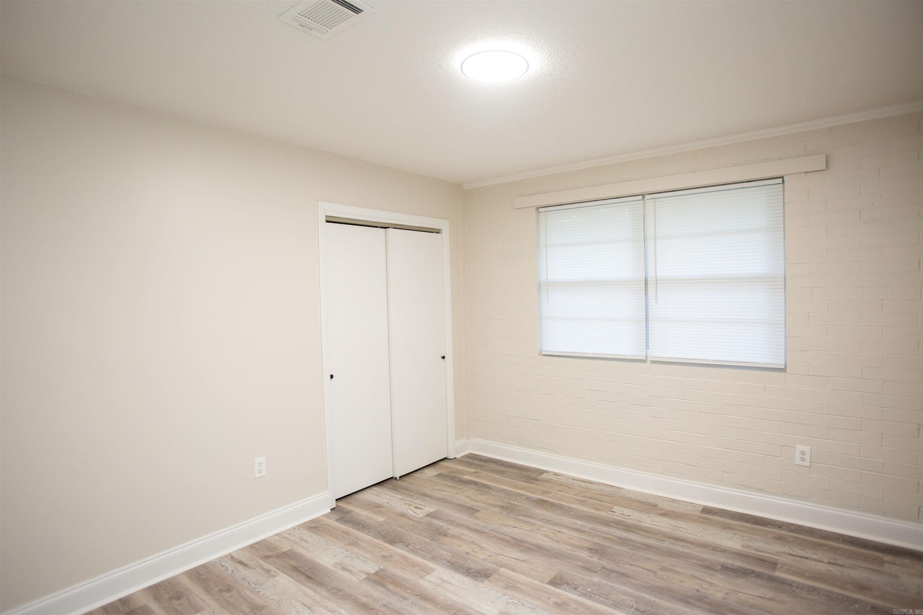 CAMELOT ESTATES - Residential