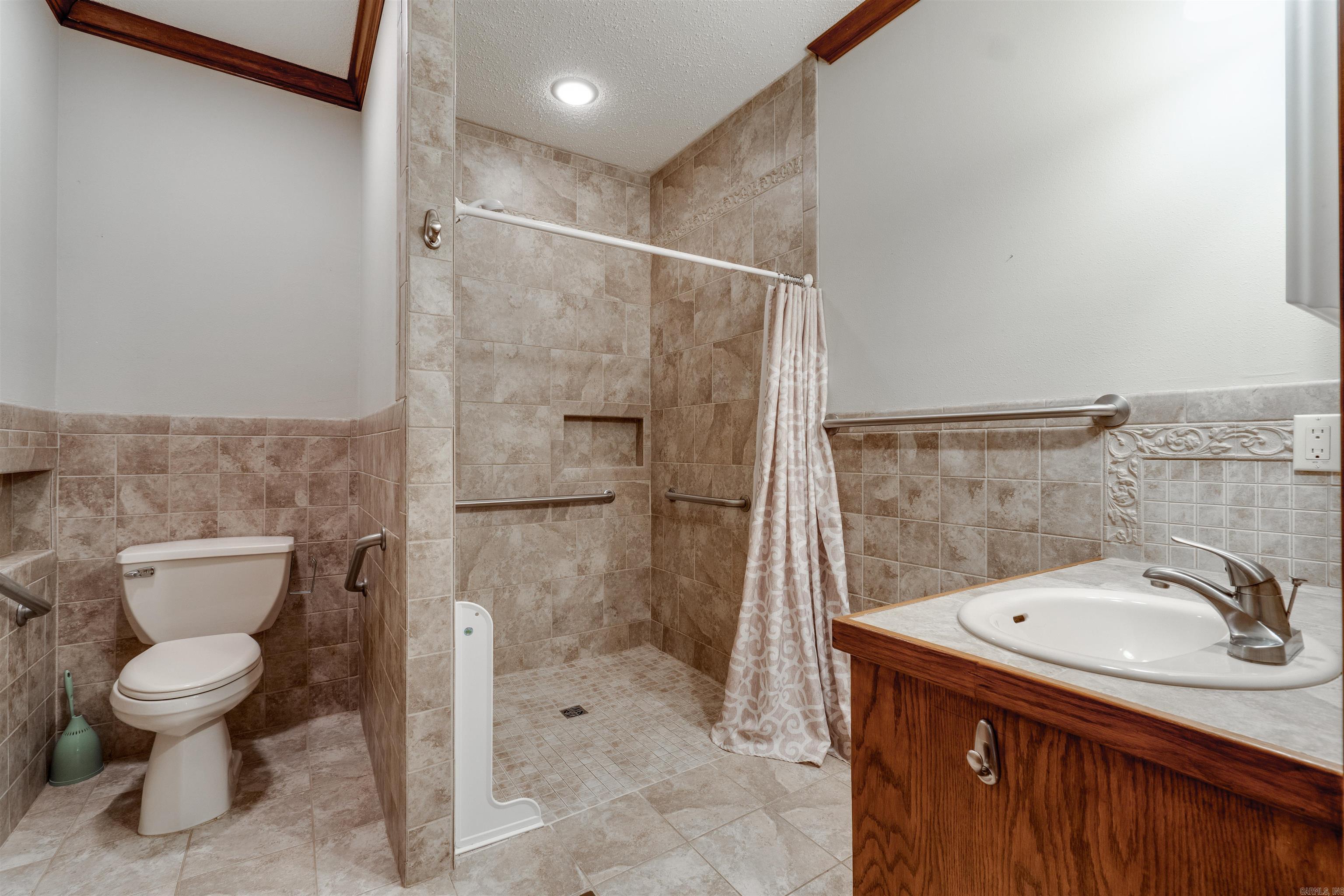 Longlea Manor - Residential