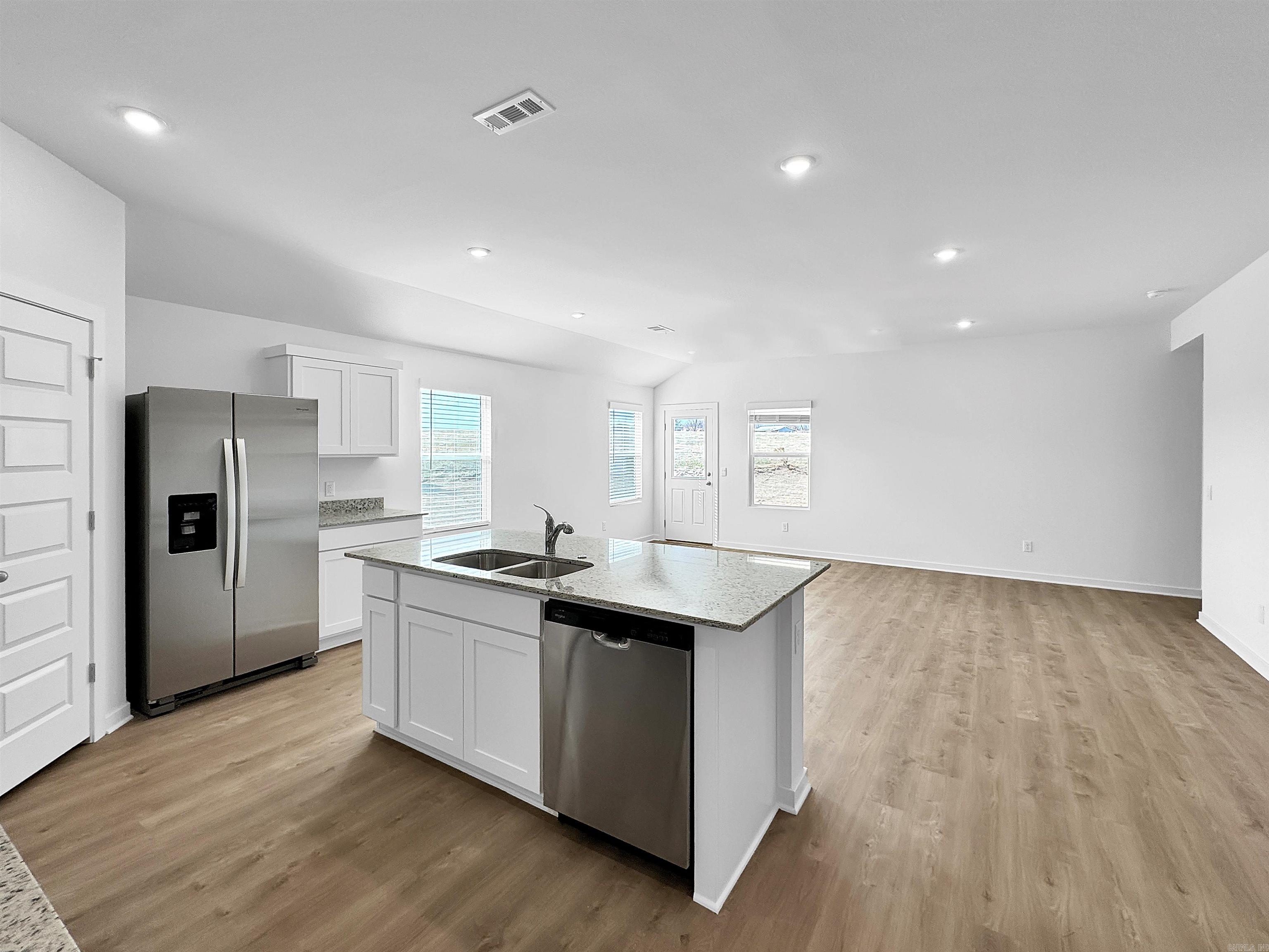 KENSINGTON PLACE - Residential