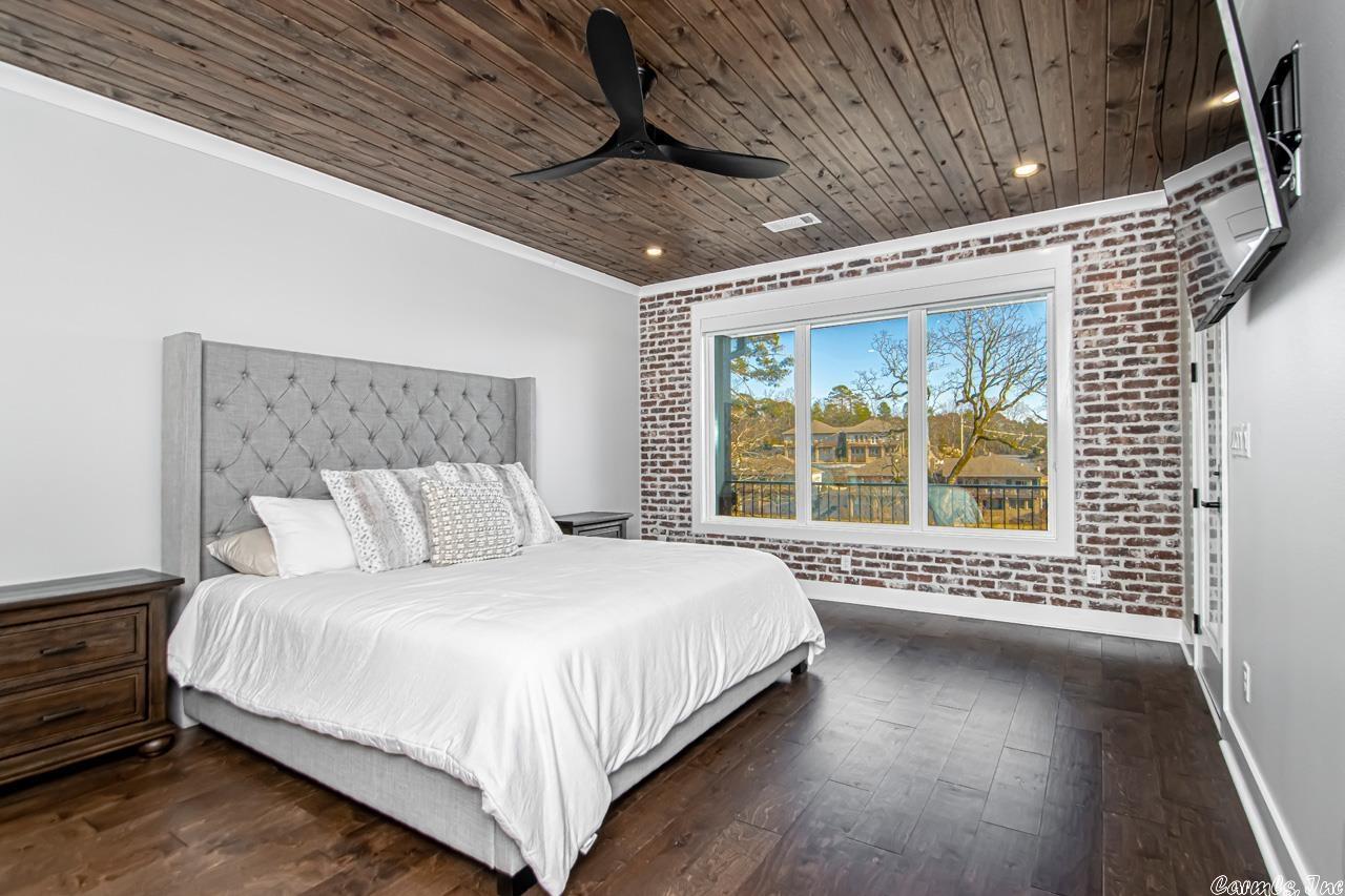 PINE VALLEY - Residential