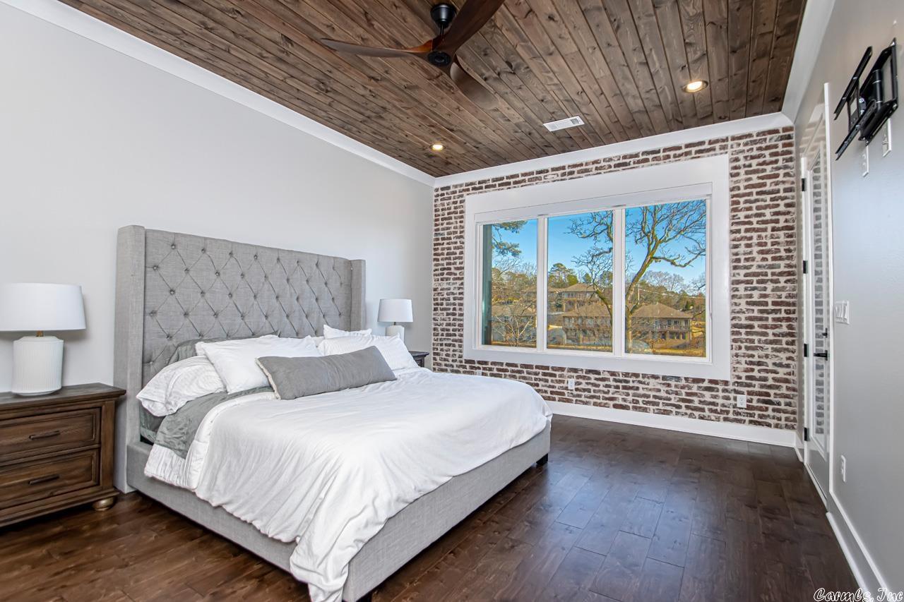 PINE VALLEY - Residential