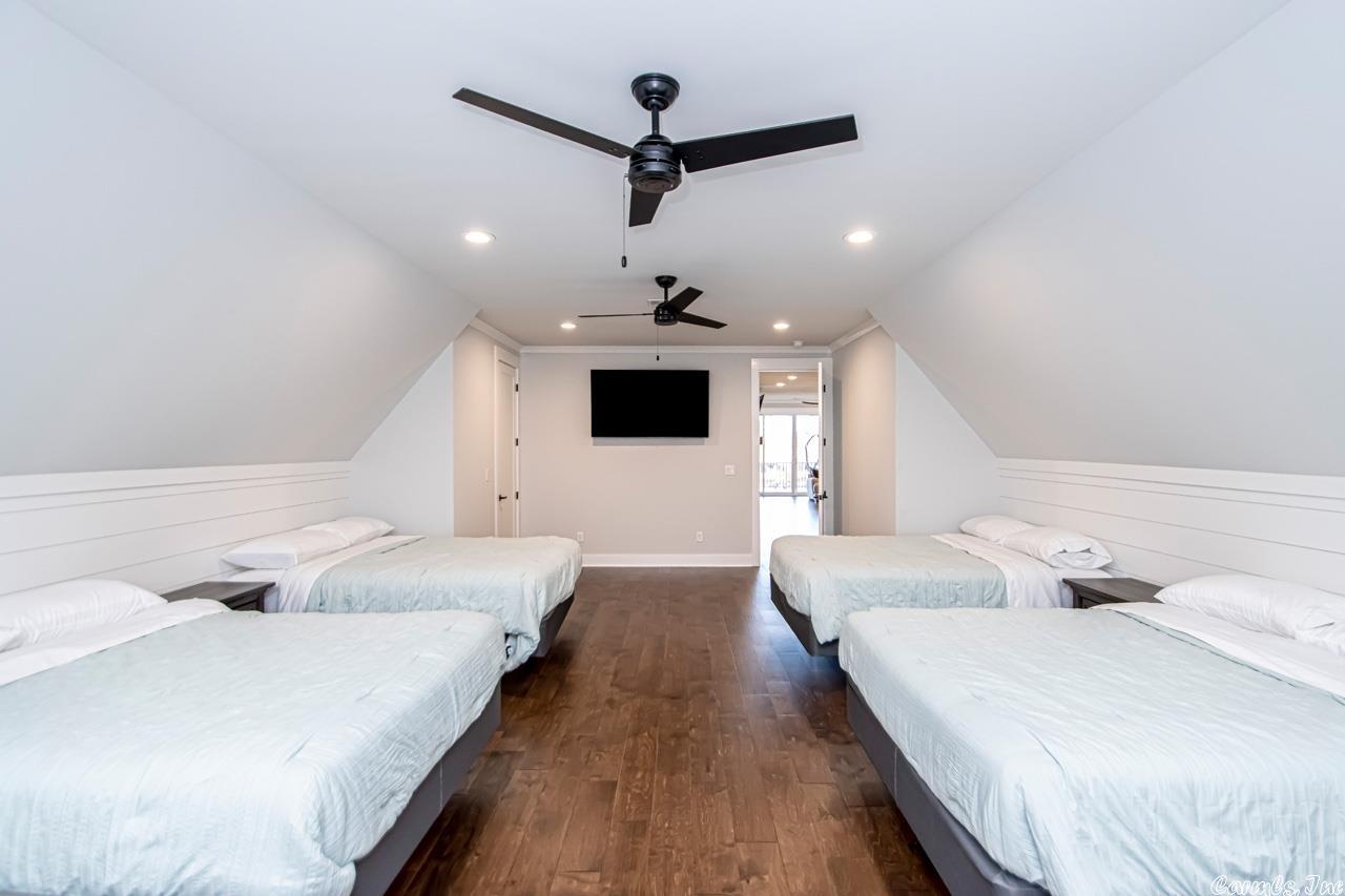 PINE VALLEY - Residential