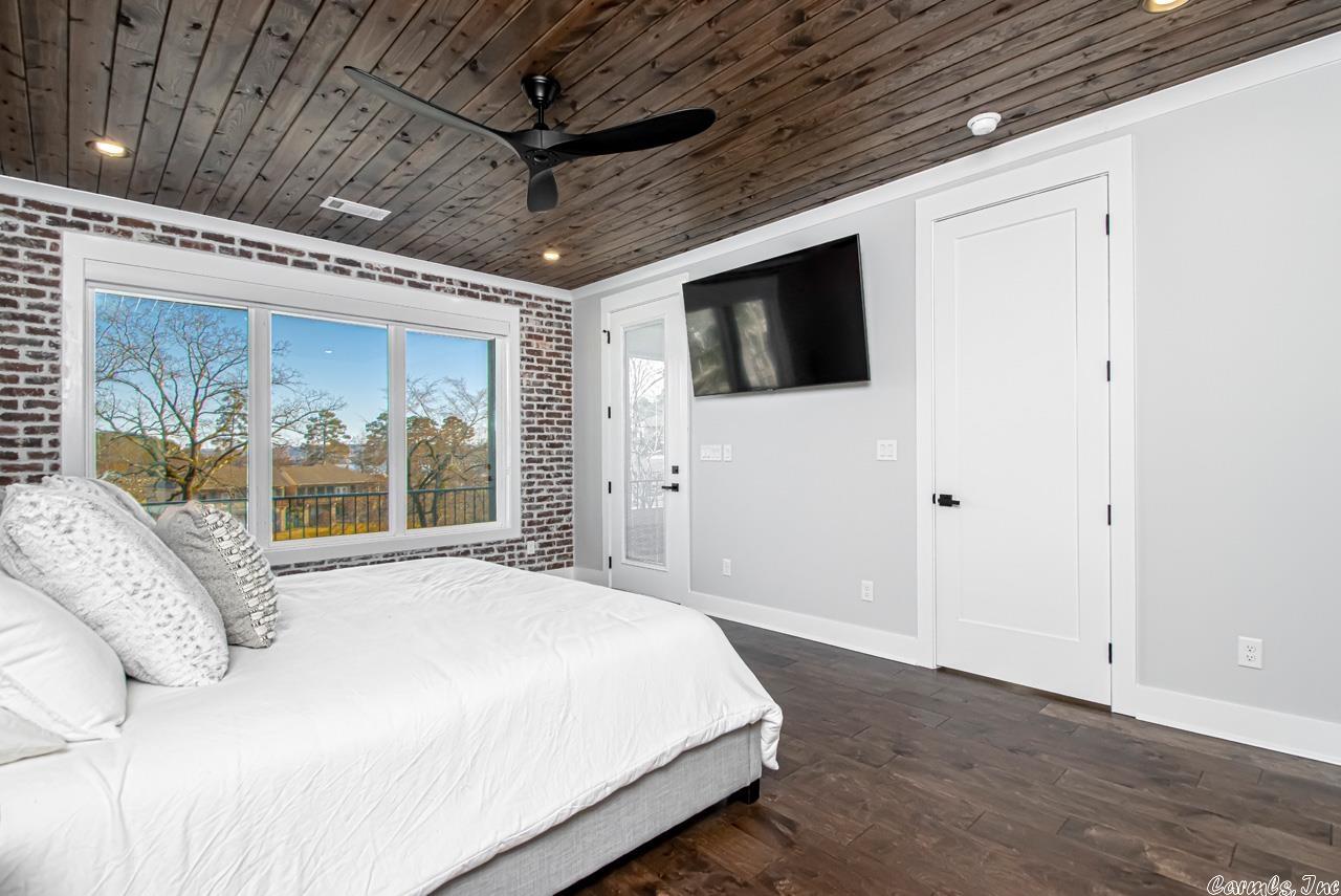 PINE VALLEY - Residential