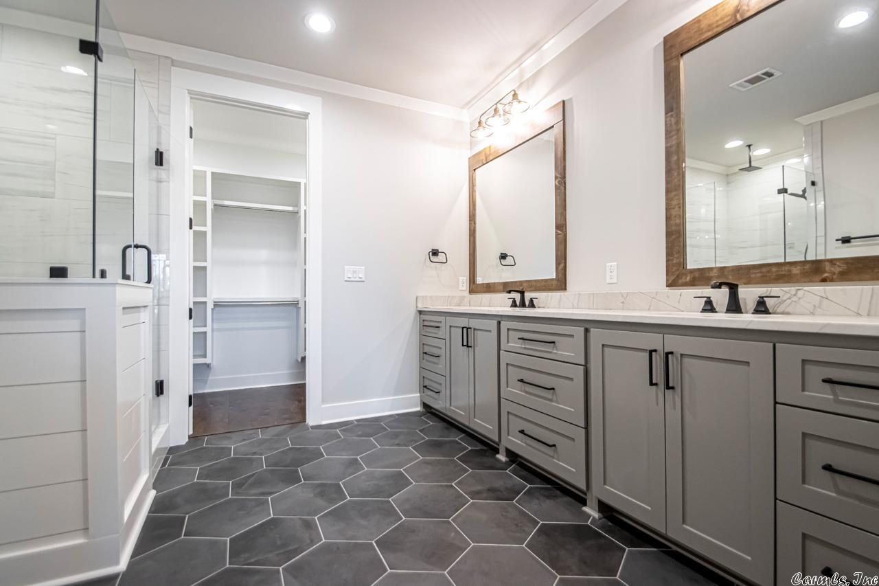 PINE VALLEY - Residential