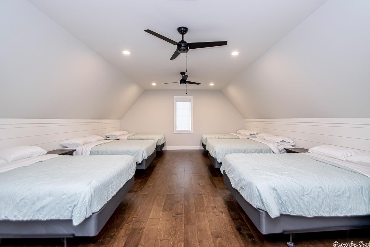 PINE VALLEY - Residential