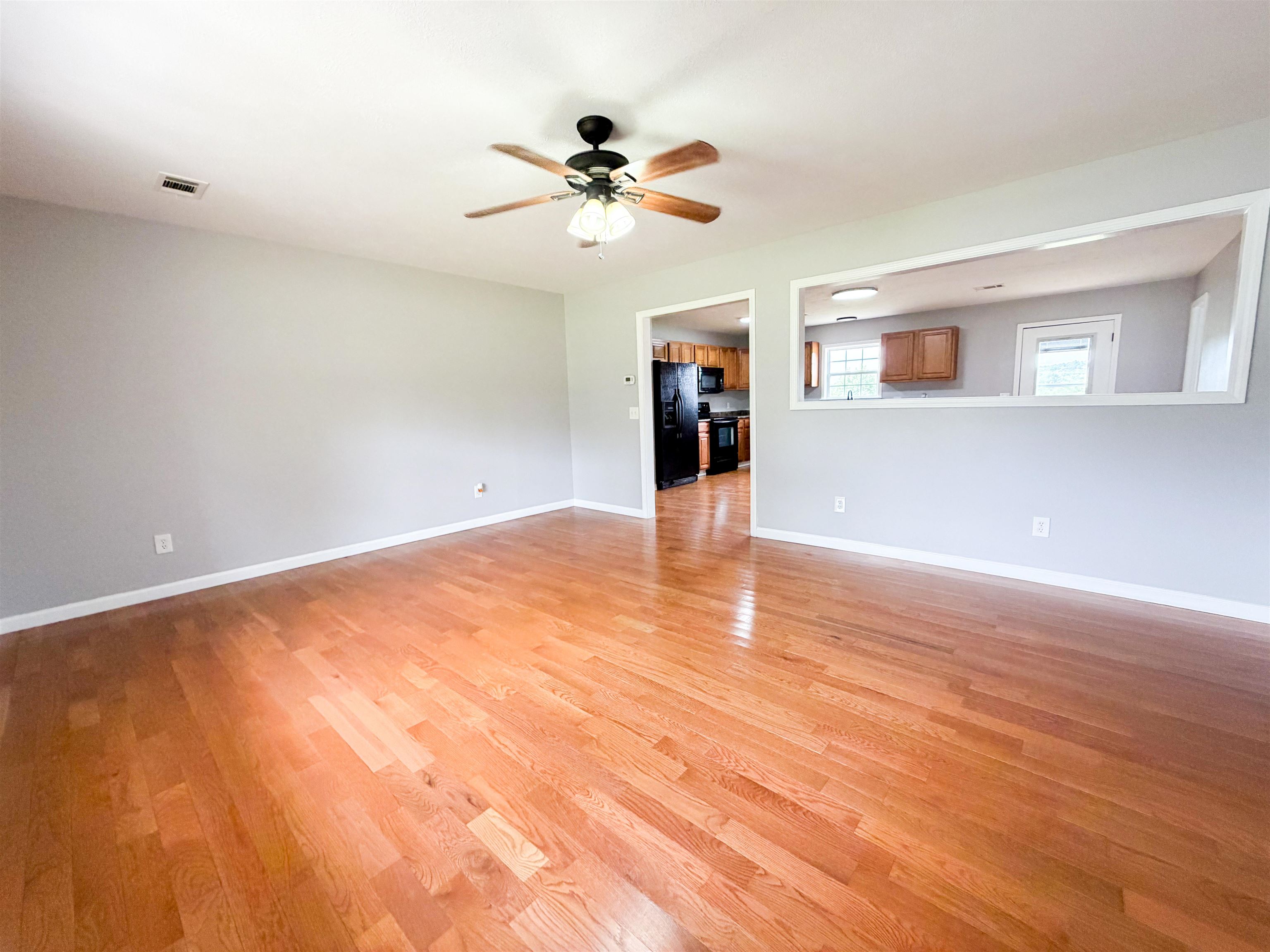 WINDSONG ACRES - Residential