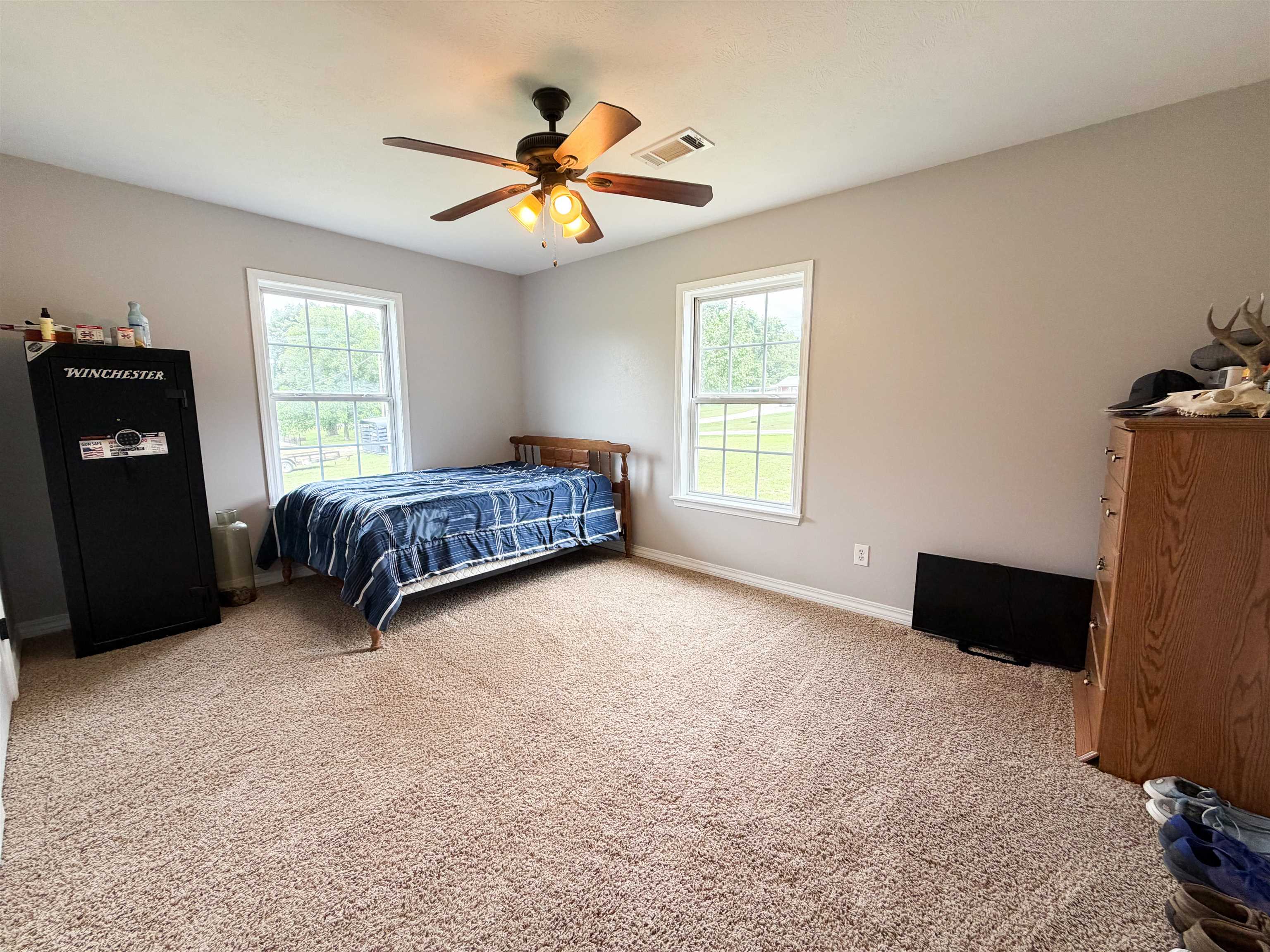 WINDSONG ACRES - Residential