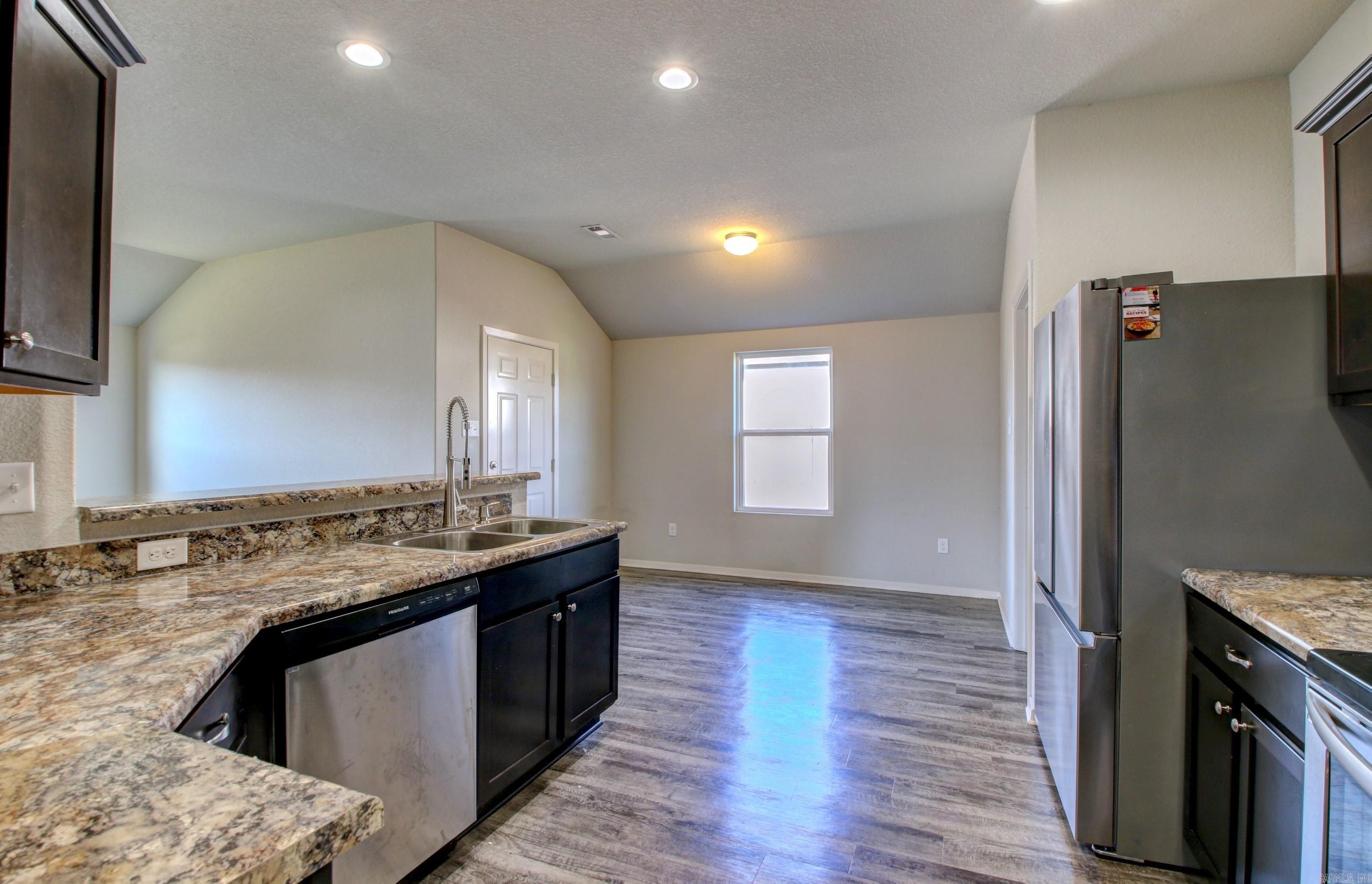 TERRACE MEADOWS - Residential