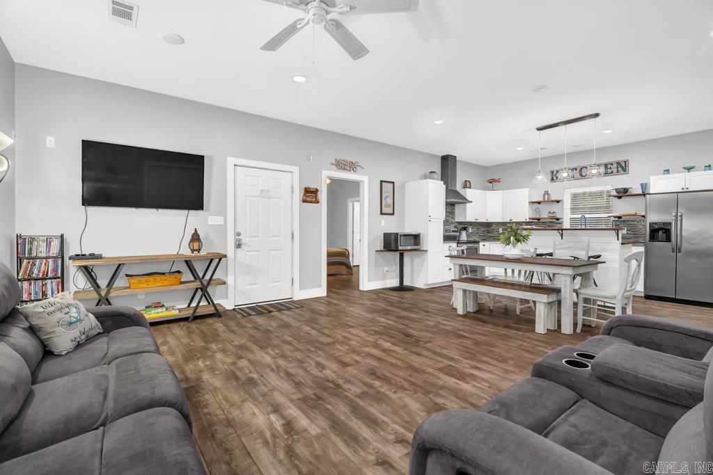Molers Lakeside - Residential