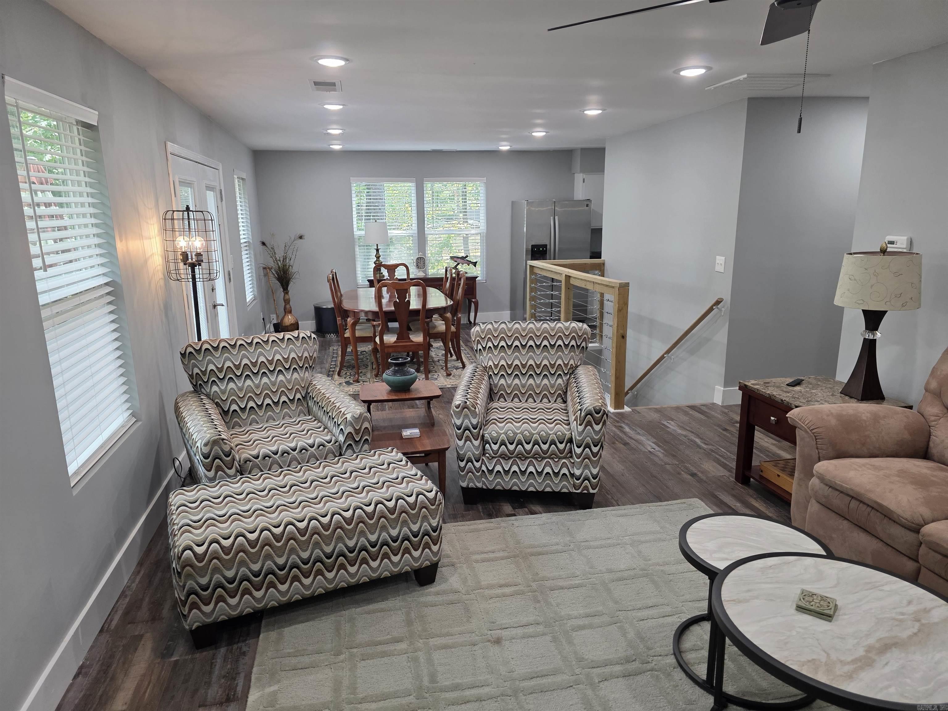 TWIN COVE ESTATES - LAKE - Residential