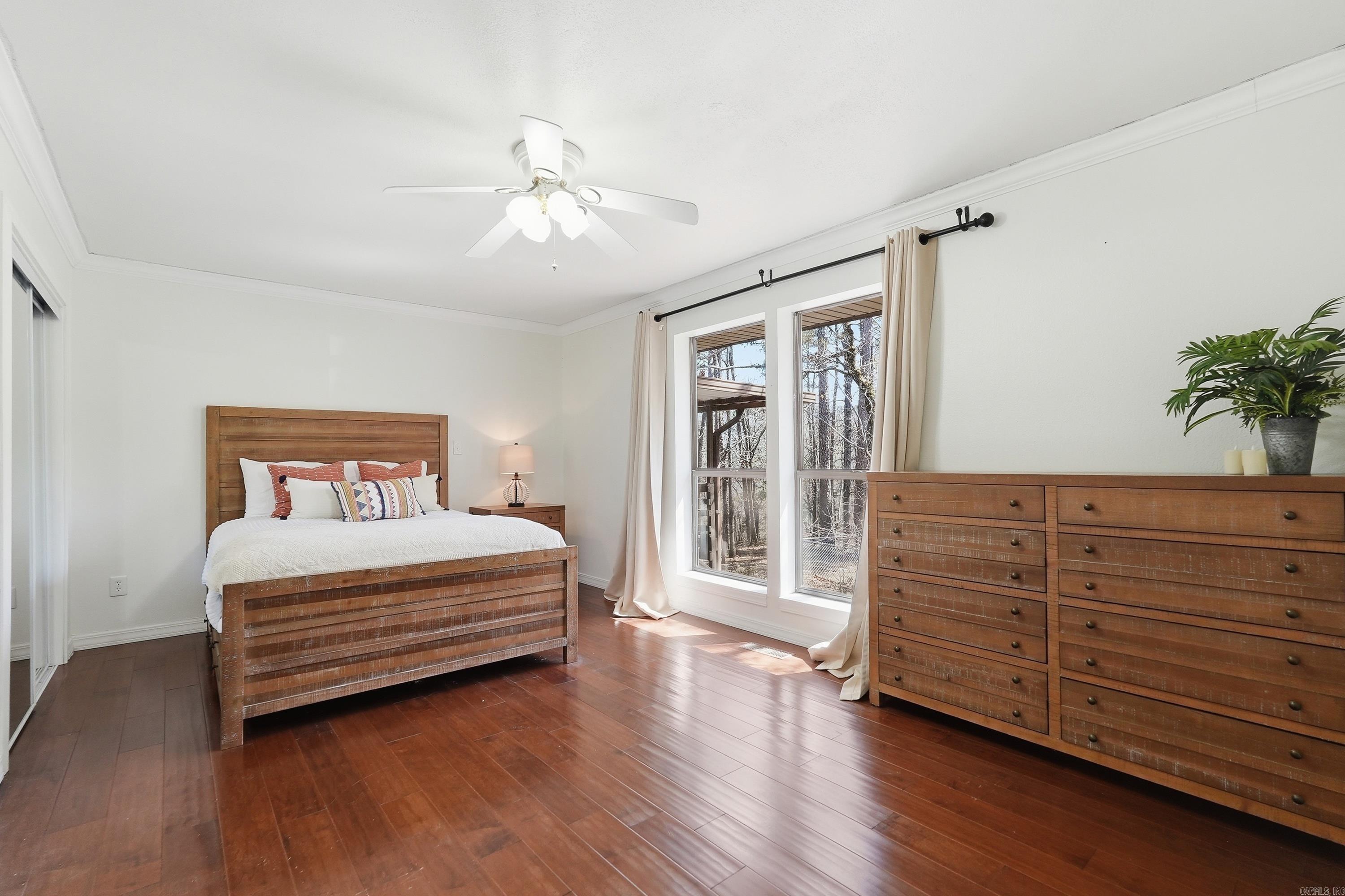 CHELSEA GLADE - Residential