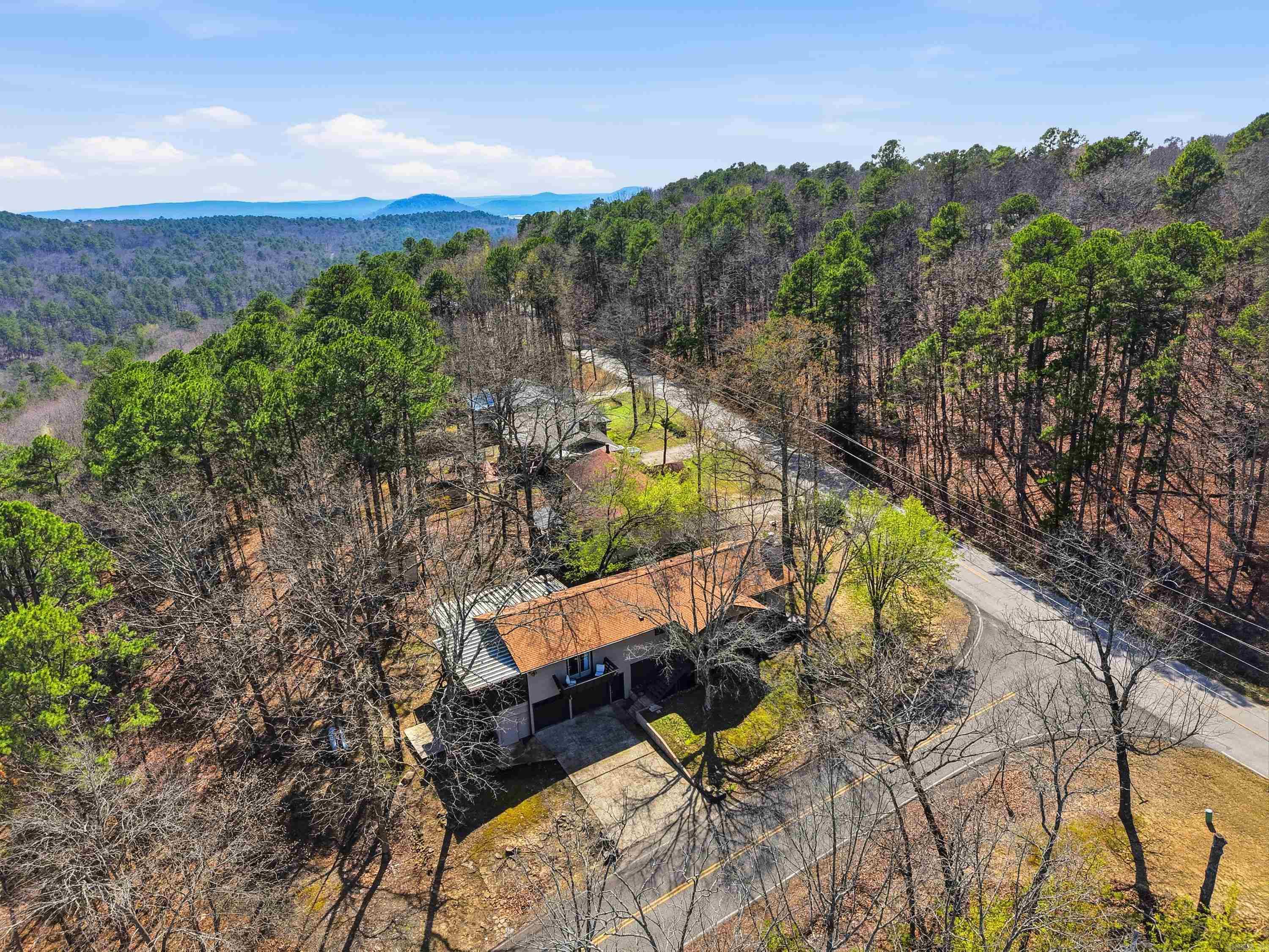CHELSEA GLADE - Residential
