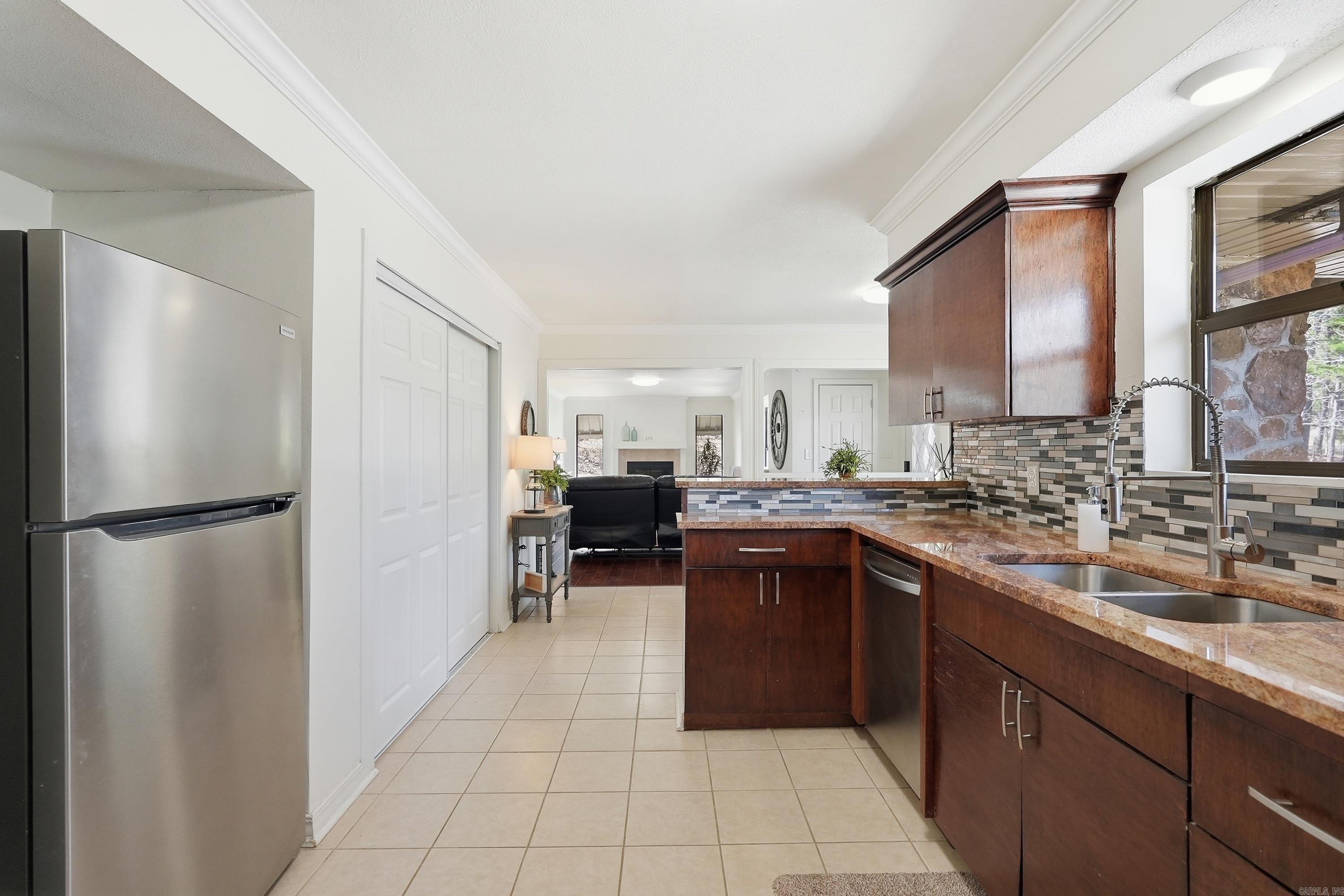 CHELSEA GLADE - Residential