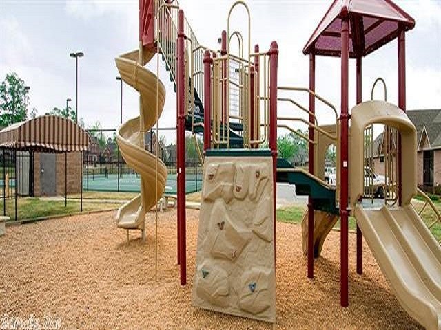 HURRICANE LAKE EST - Residential