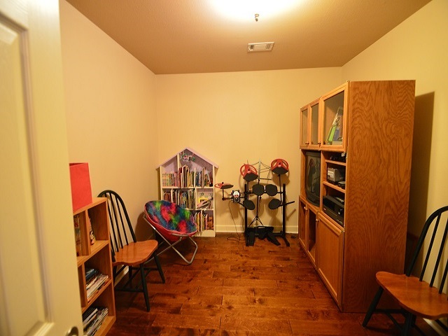 HURRICANE LAKE EST - Residential