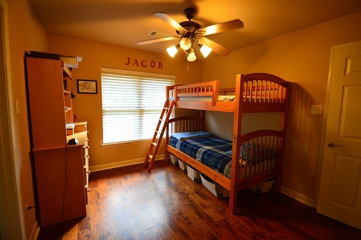 HURRICANE LAKE EST - Residential