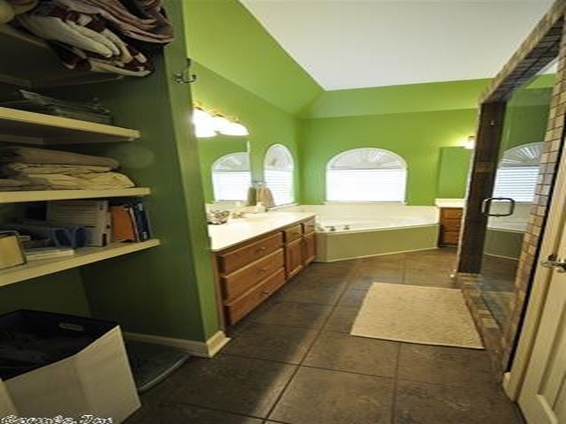 HURRICANE LAKE EST - Residential