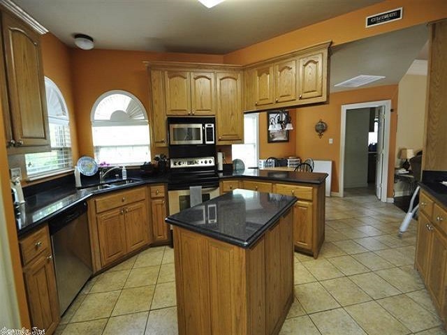 HURRICANE LAKE EST - Residential