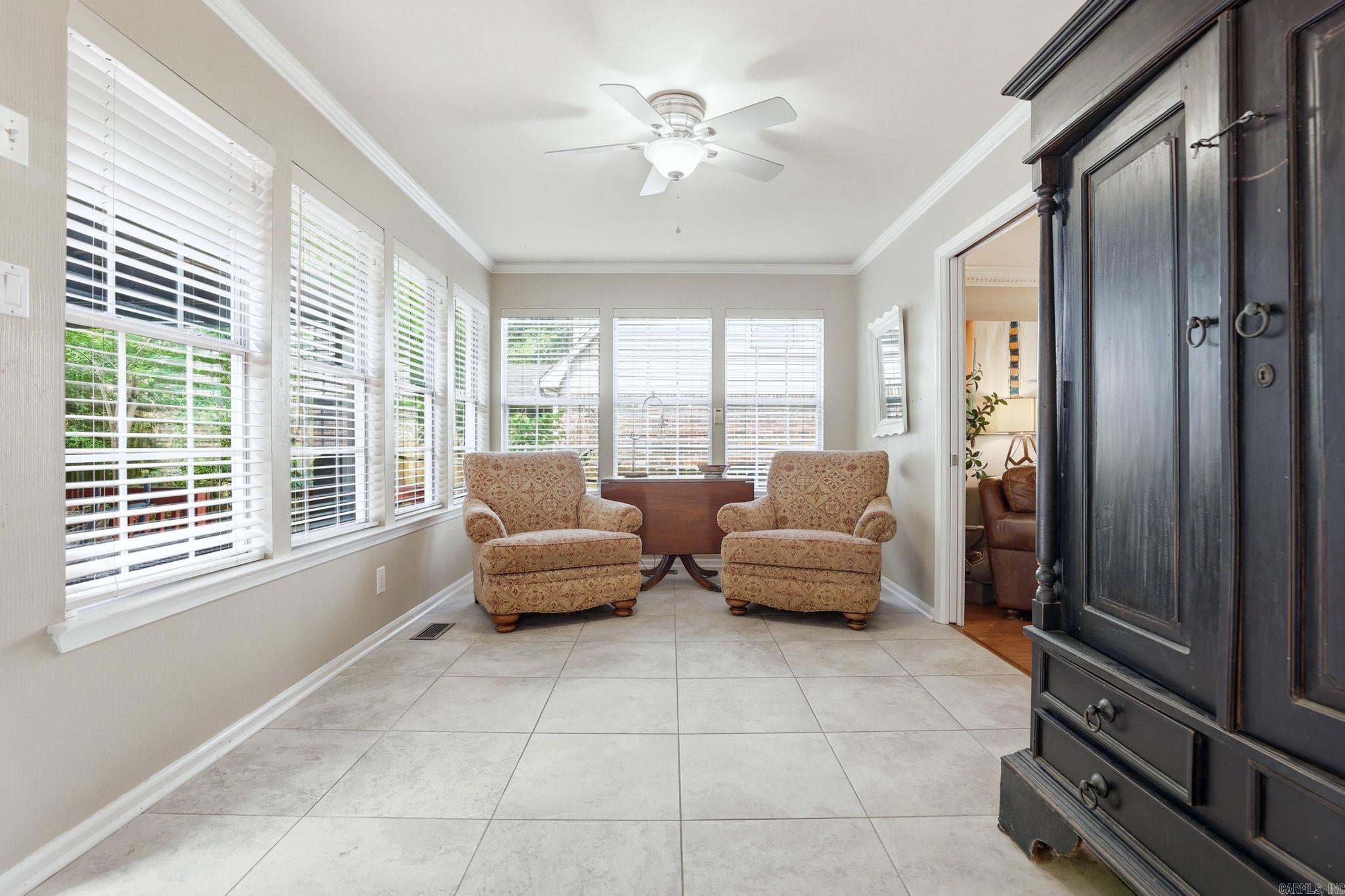 LONGLEA MANOR ADDN - Residential