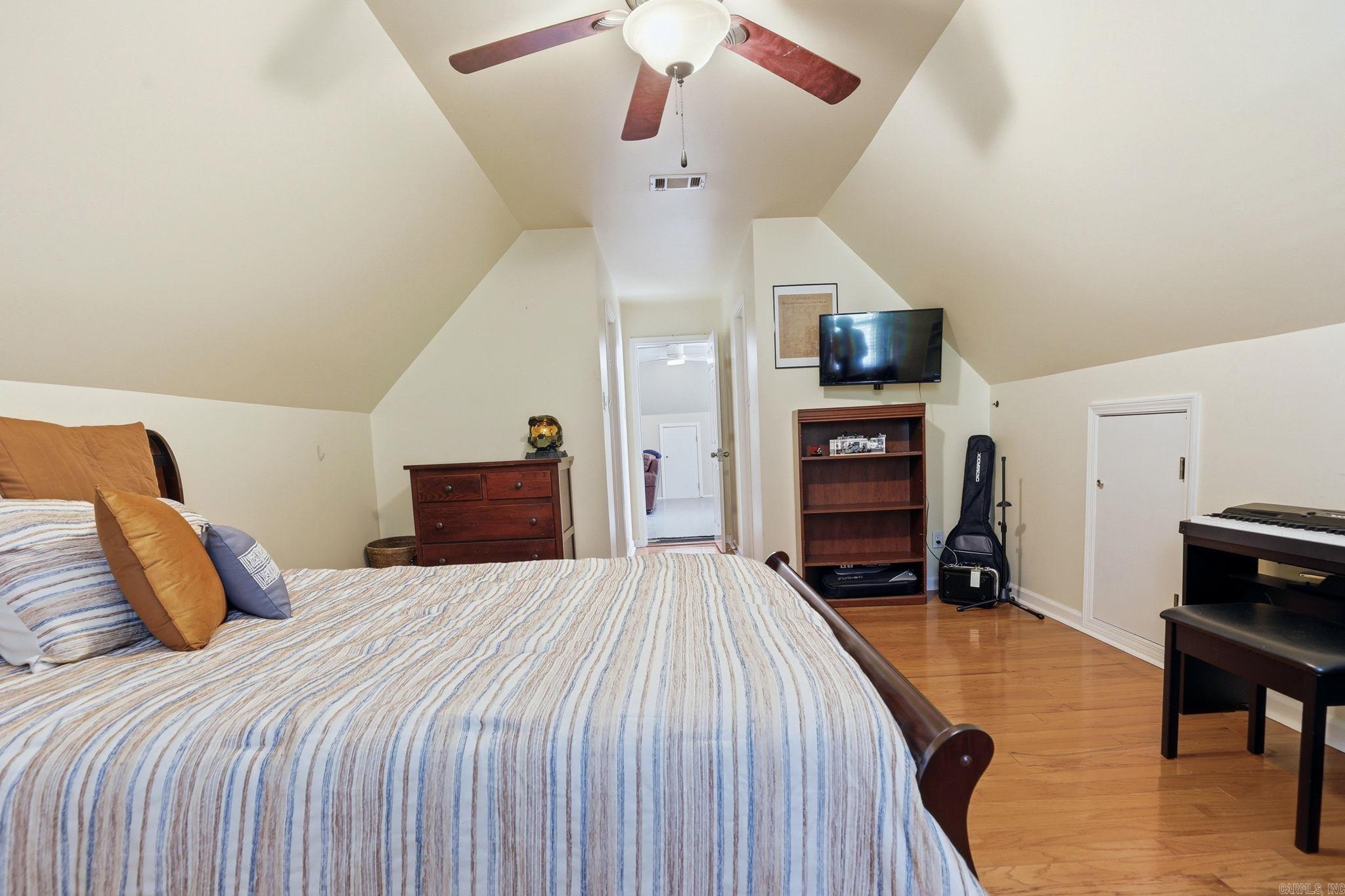 LONGLEA MANOR ADDN - Residential