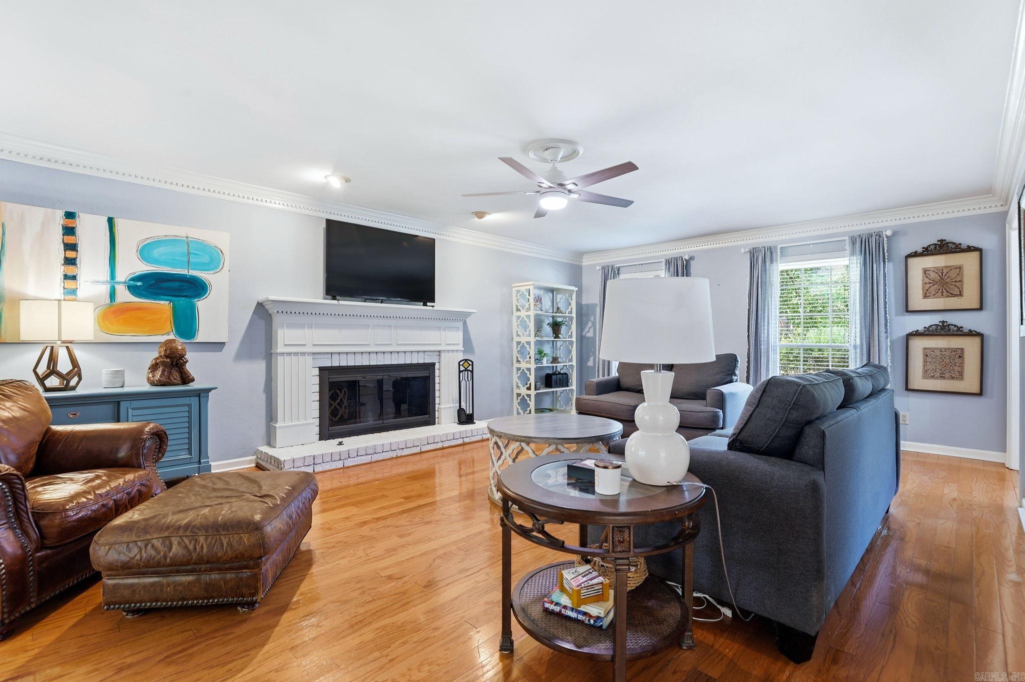 LONGLEA MANOR ADDN - Residential