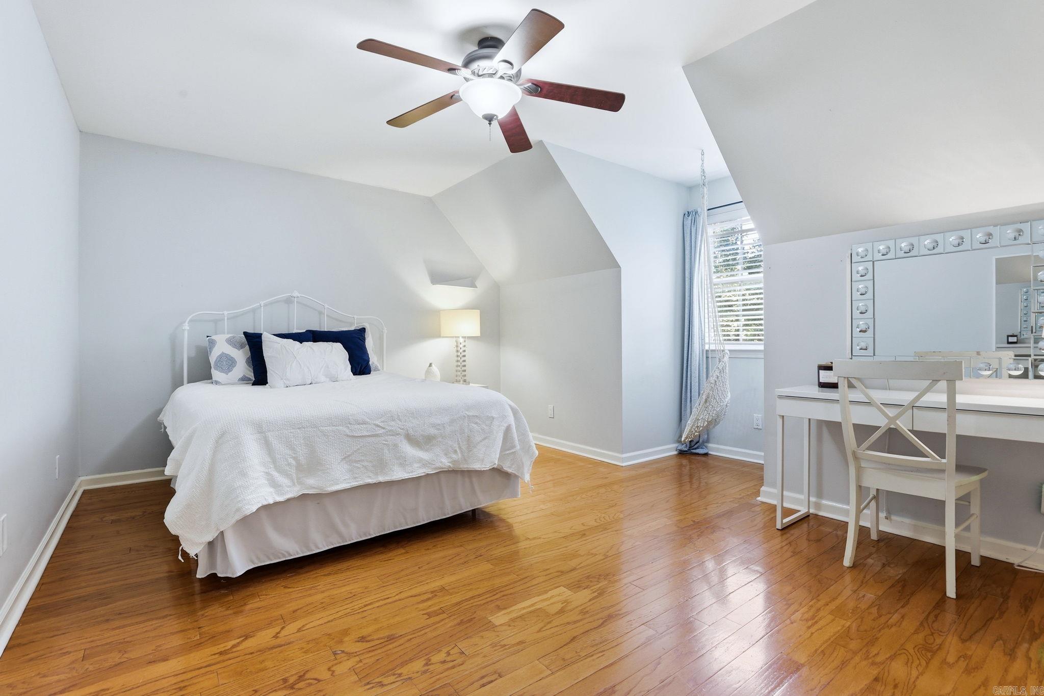 LONGLEA MANOR ADDN - Residential