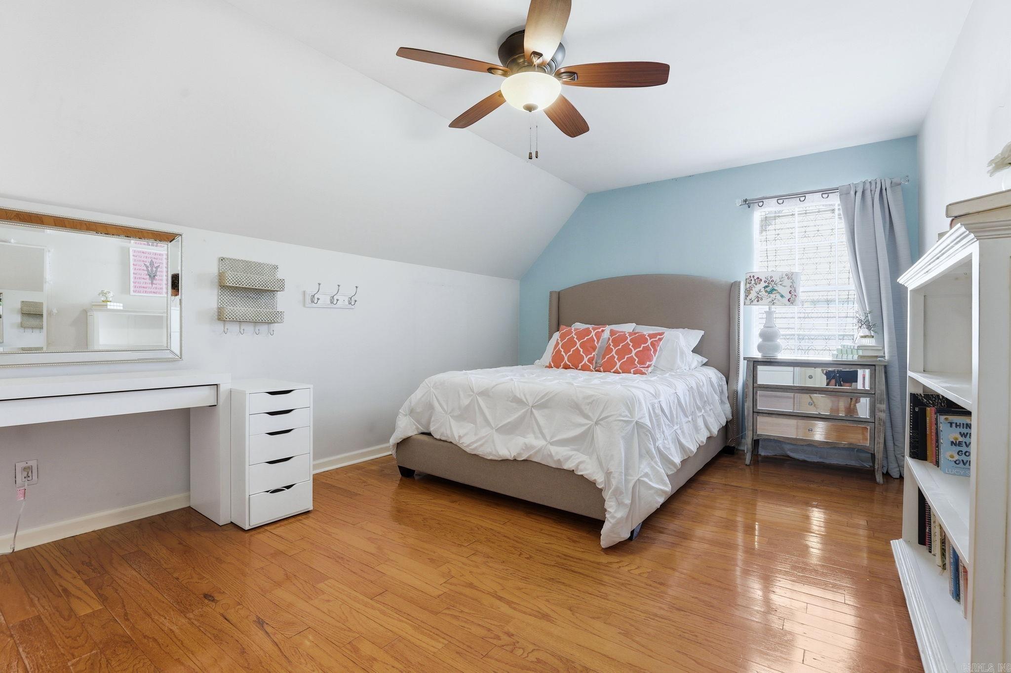 LONGLEA MANOR ADDN - Residential