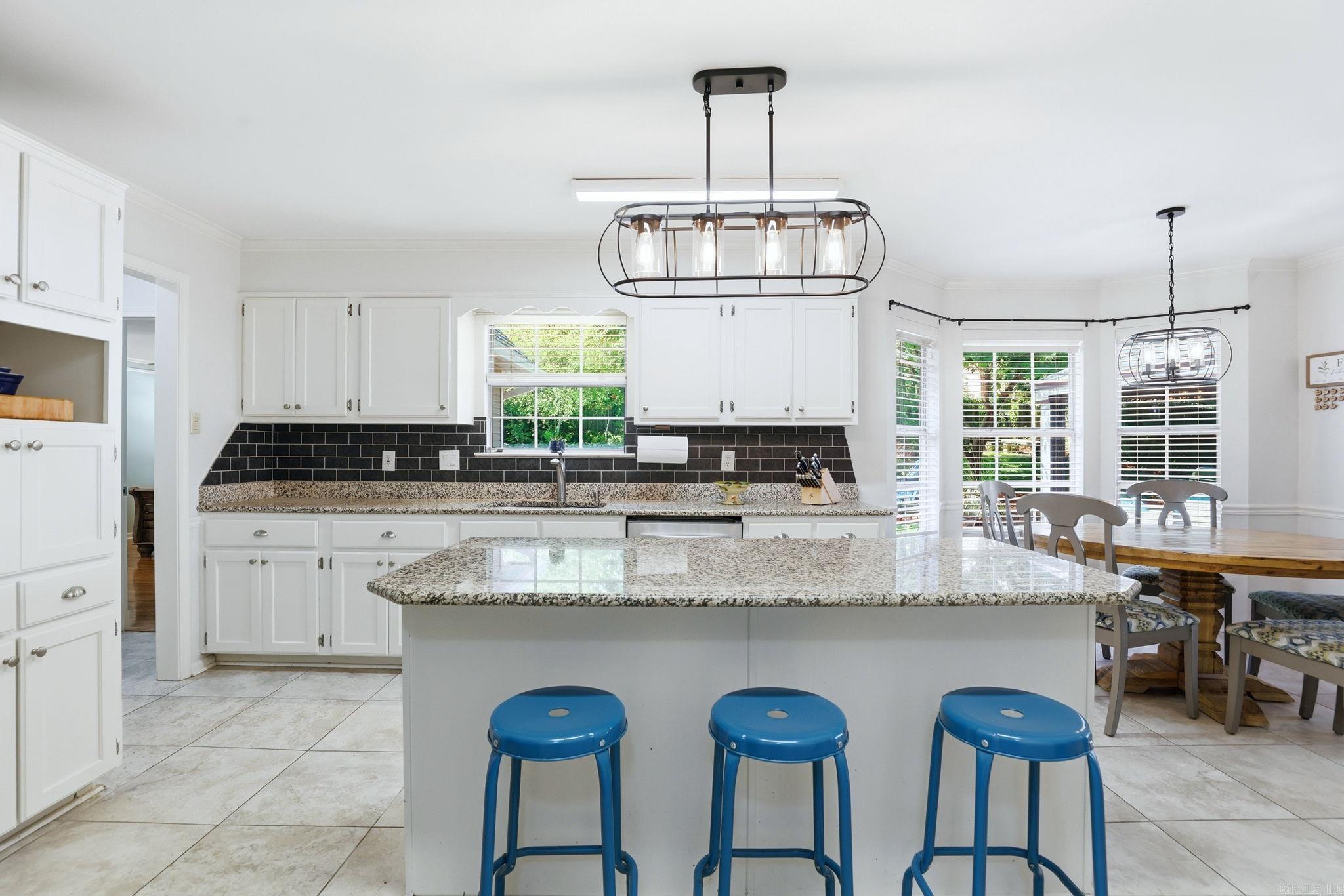 LONGLEA MANOR ADDN - Residential