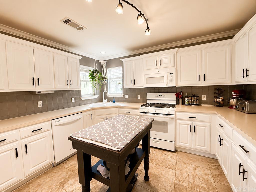 FAIR OAKS - Residential