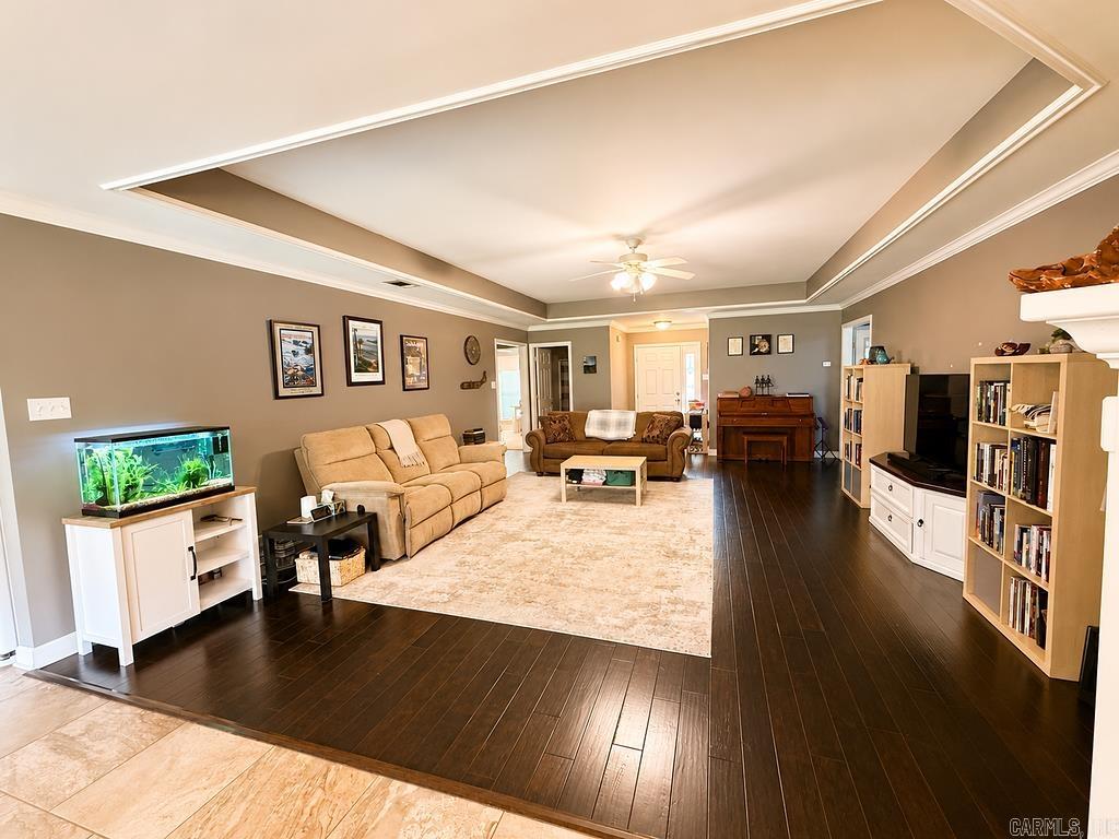 FAIR OAKS - Residential