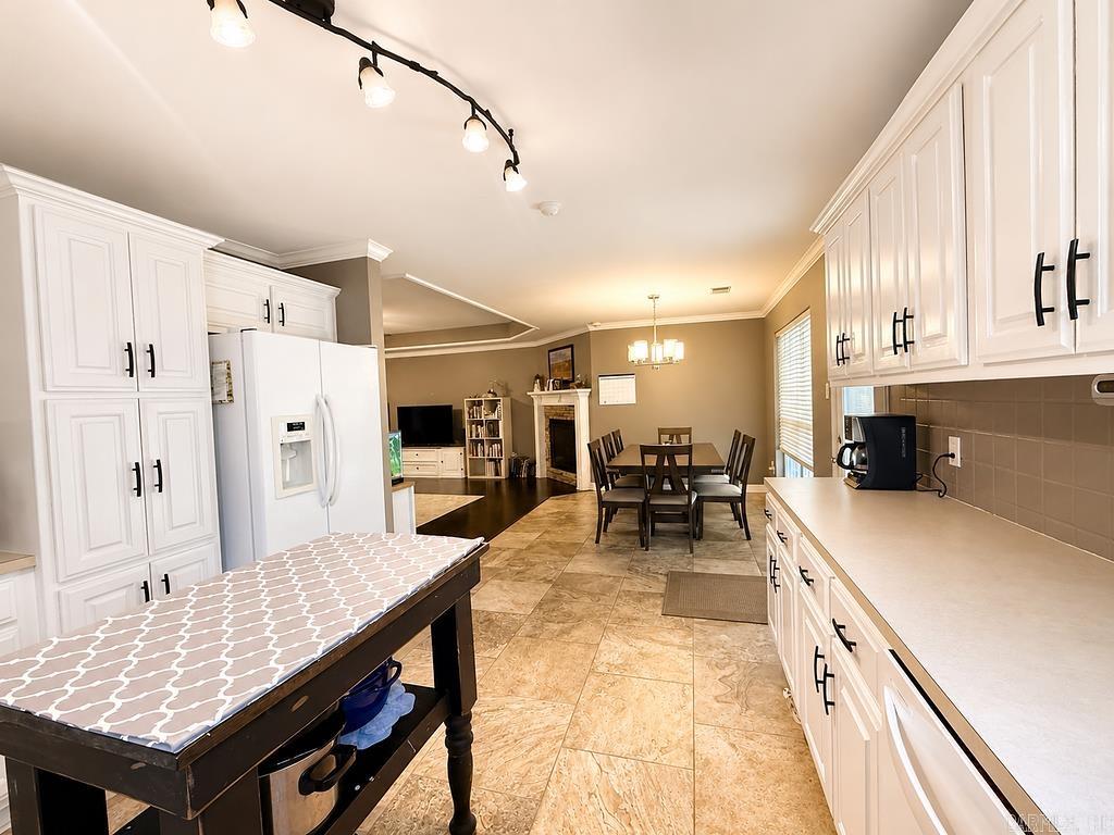 FAIR OAKS - Residential
