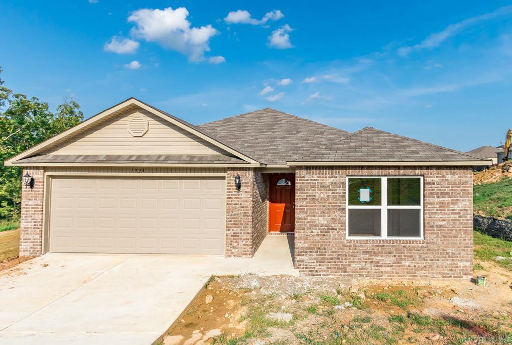 Popular open-concept Taylor plan. Nice 3BR, 2BTH, 2 car garage, large walk in closet, sliding glass doors, soaking tub/shower combo. The community is across the street from Sylvan Hills High School.