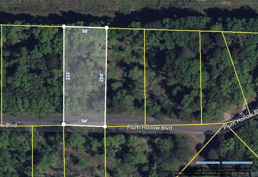 Nice Lot for your new home. Public utilities t the road, including water and sewer.  Enjoy the many amenities of Diamondhead Resort Community.  Owner/Agent.  Seller to provide a warranty deed at closing.  This will require 90 days for the quiet title process or 30 days for the Tax Certification process.